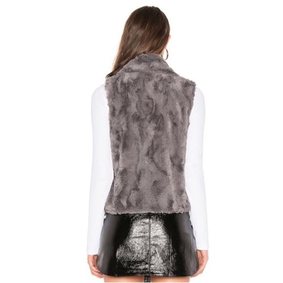 Jack by BB Dakota Gray Fur Vest - Picture 3 of 7